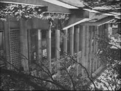 une photo du pierre